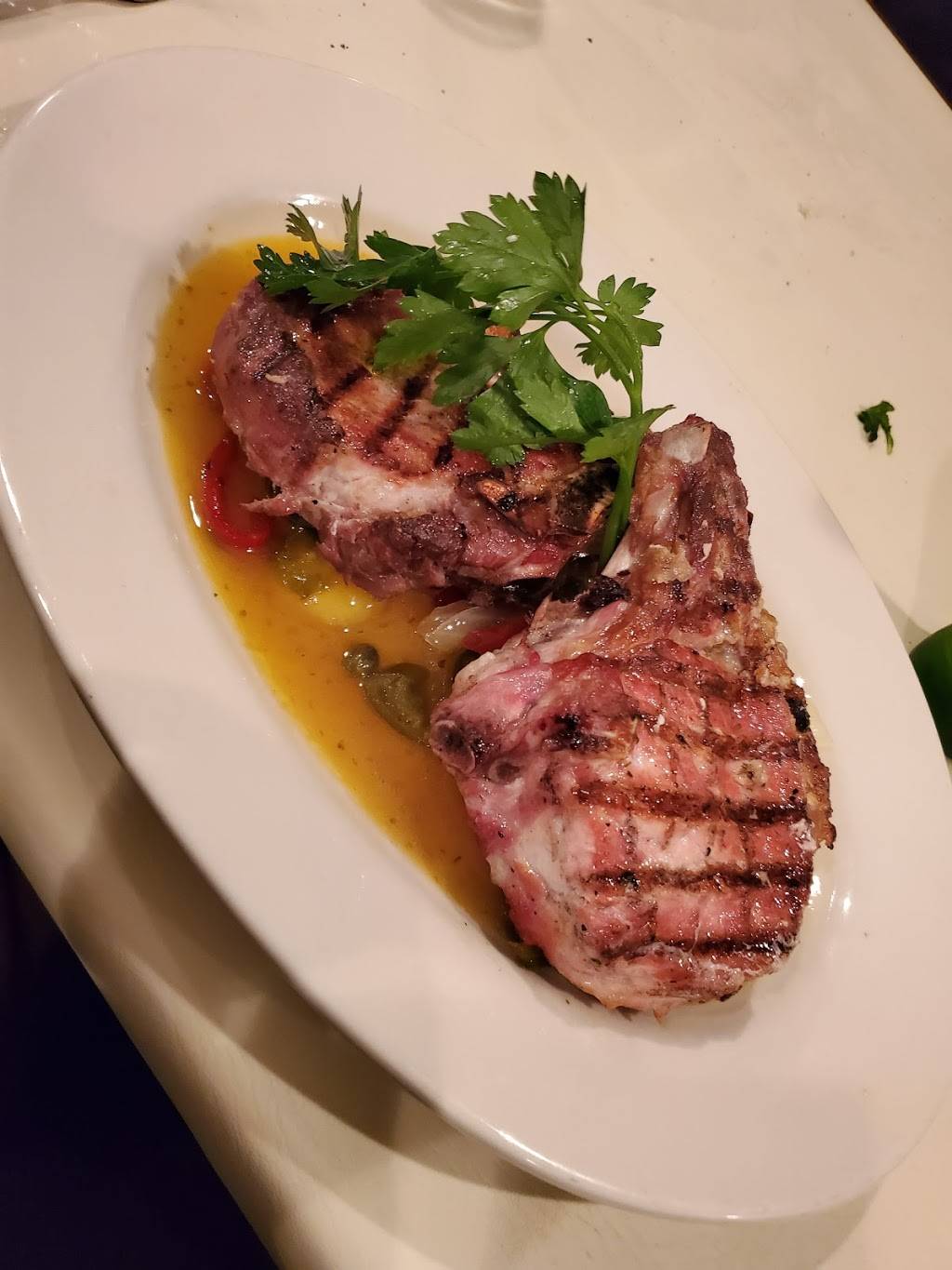 Iannuccilli restaurant | restaurant | 1791 Cranston St, Cranston, RI 02920, USA | 4018656820 OR +1 401-865-6820