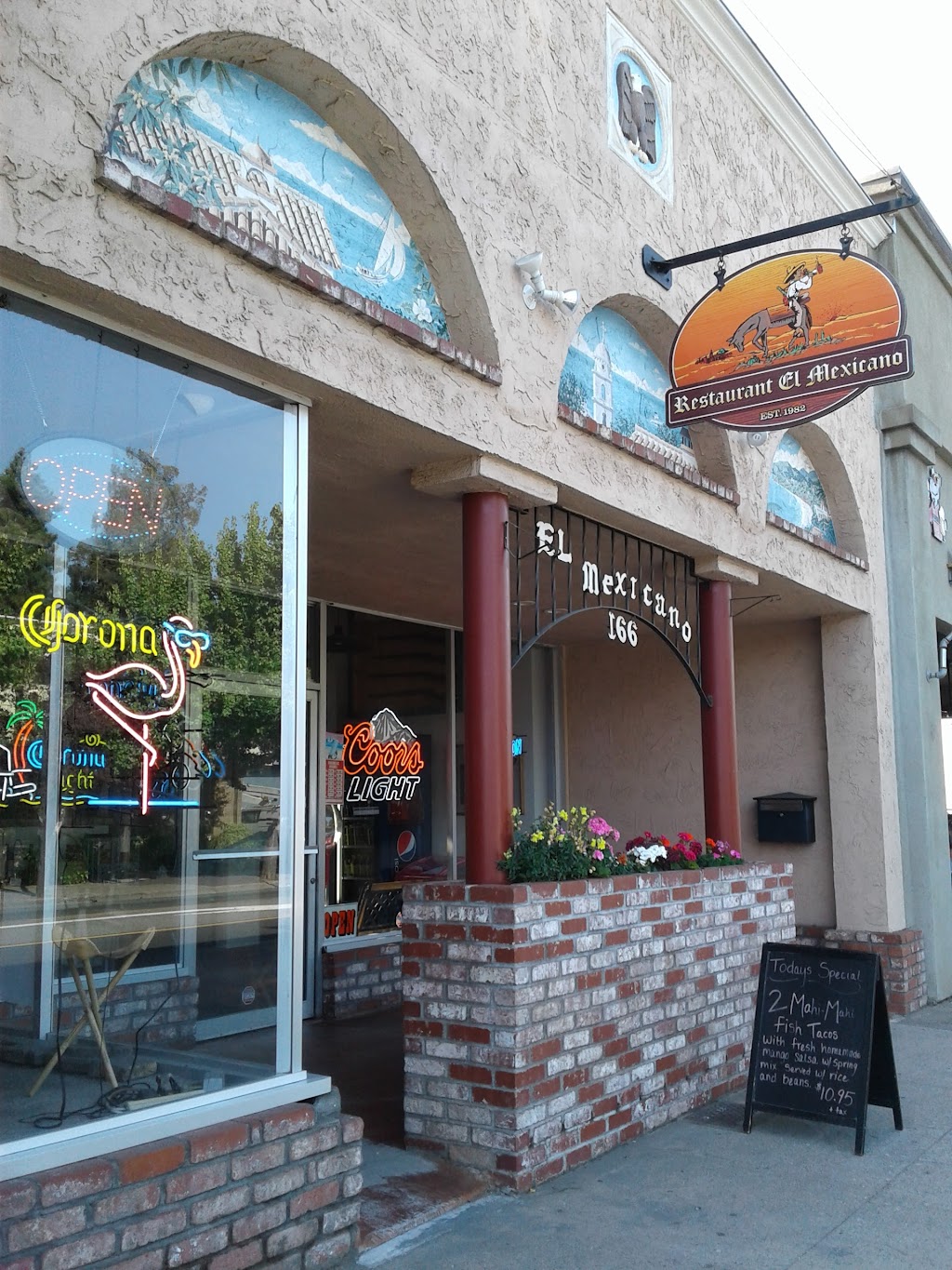 El Mexicano | restaurant | 166 S Main St, Willits, CA 95490, USA | 7074595702 OR +1 707-459-5702