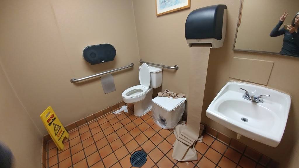 Taco Bell | meal takeaway | 1339 Harrisburg Pike, Columbus, OH 43223, USA | 6142764585 OR +1 614-276-4585