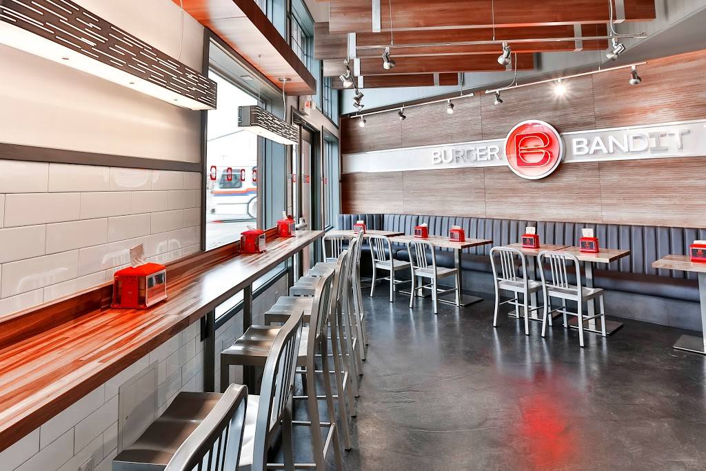 Burger Bandit | restaurant | 2 Broadway, Lynbrook, NY 11563, USA | 5165934015 OR +1 516-593-4015