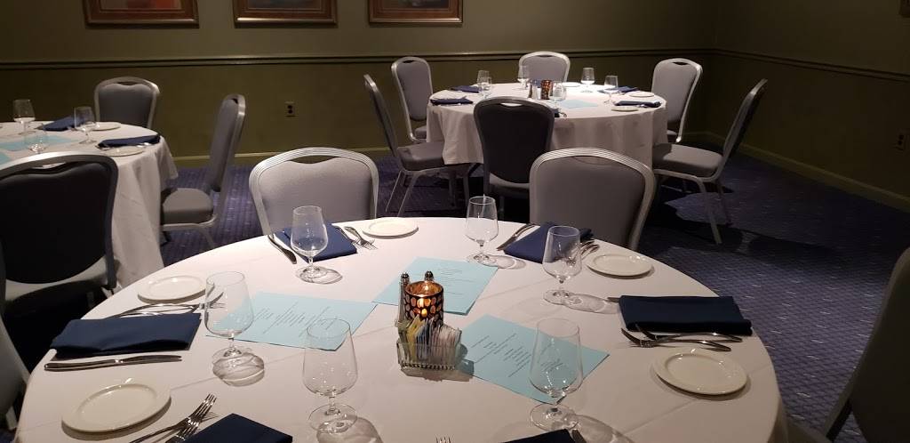 Coast and Main Seafood and Chophouse | restaurant | 705 Mall Cir Dr, Monroeville, PA 15146, USA | 4123806022 OR +1 412-380-6022