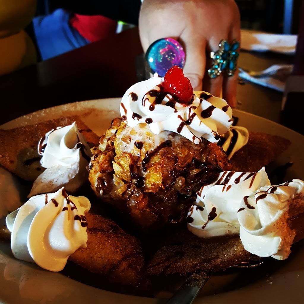 Frijoles Cafe Y Cantina | restaurant | 5142 Rufe Snow Dr, North Richland Hills, TX 76180, USA | 8175774174 OR +1 817-577-4174