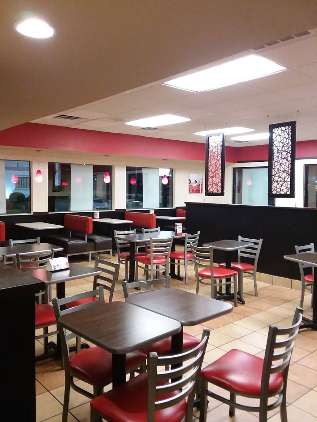 Arbys | restaurant | 209 W General Screven Way, Hinesville, GA 31313, USA | 9123682288 OR +1 912-368-2288