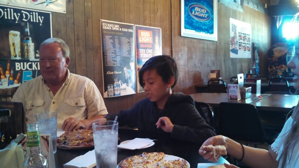 Country Keg | restaurant | 1790 N Walker St, Graytown, OH 43432, USA | 5672369012 OR +1 567-236-9012