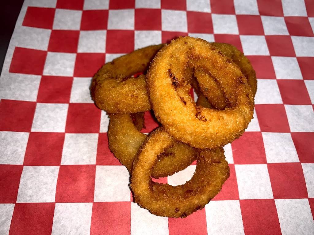 Andrews Eats | restaurant | 301 E Cumberland Rd, Altamont, IL 62411, USA | 6188810190 OR +1 618-881-0190