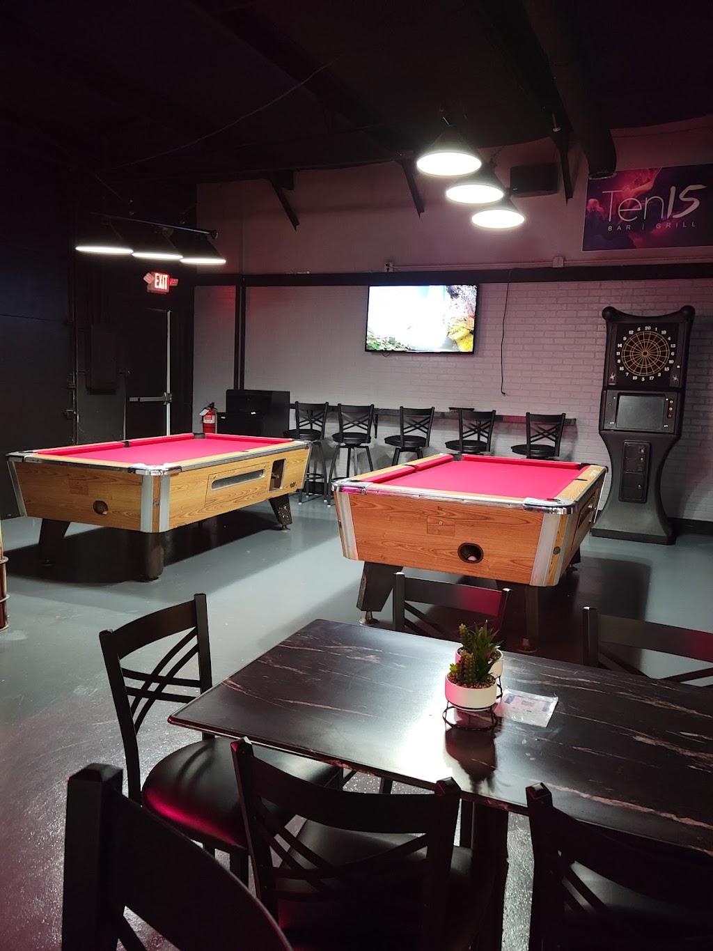 Ten15 Bar & Grill | restaurant | 1015 Bradley Dr, Springfield, TN 37172, USA | 6292104422 OR +1 629-210-4422