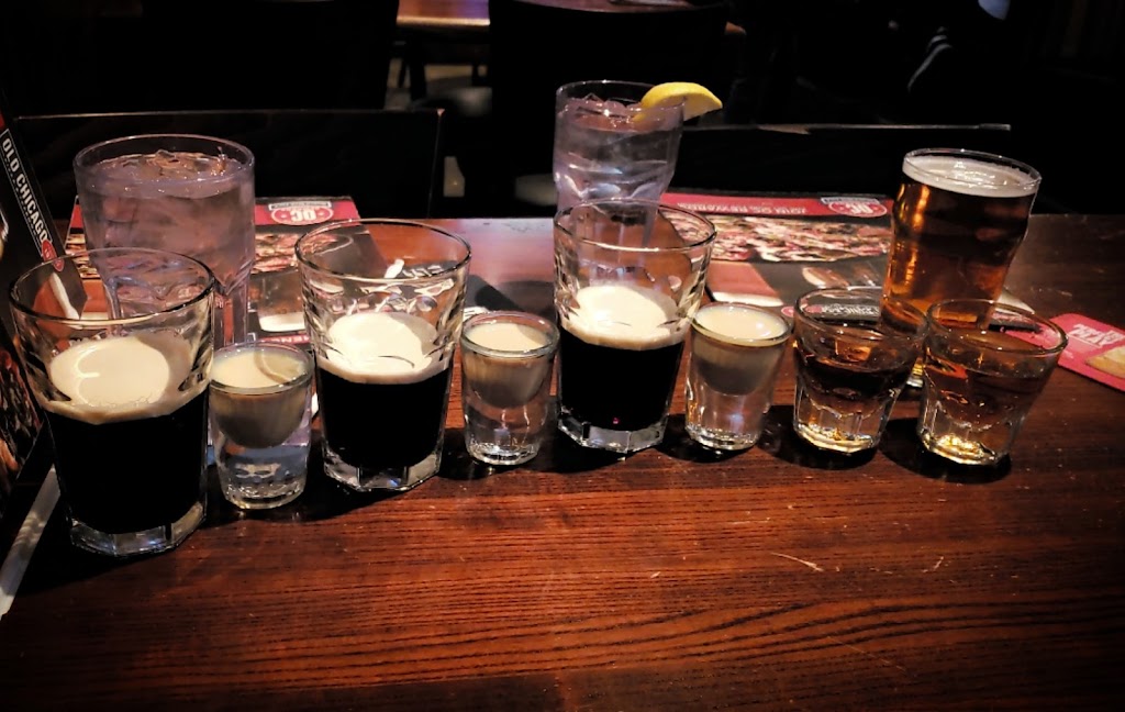 Old Chicago | restaurant | 7626 E Kellogg Dr, Wichita, KS 67207, USA | 3162720120 OR +1 316-272-0120