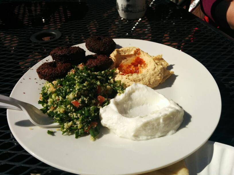 DC Cafe | restaurant | 2035 P St NW, Washington, DC 20036, USA | 2028875819 OR +1 202-887-5819