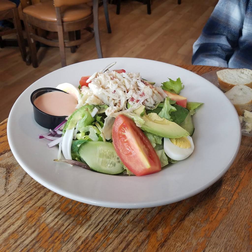 Rosys At The Beach | restaurant | 17320 Monterey Rd, Morgan Hill, CA 95037, USA | 4087780551 OR +1 408-778-0551