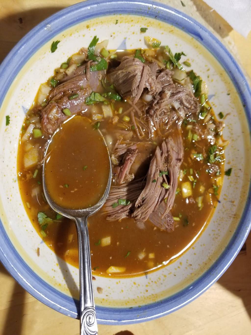 Birrieria LOPEZ | restaurant | 2705 W 59th St, Chicago, IL 60629, USA | 7734769026 OR +1 773-476-9026