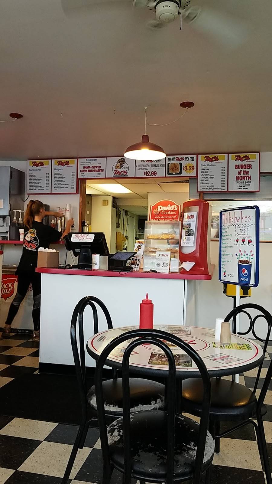 Zacs Hamburgers | restaurant | 3600 Concord Rd, Aston, PA 19014, USA | 6104858511 OR +1 610-485-8511