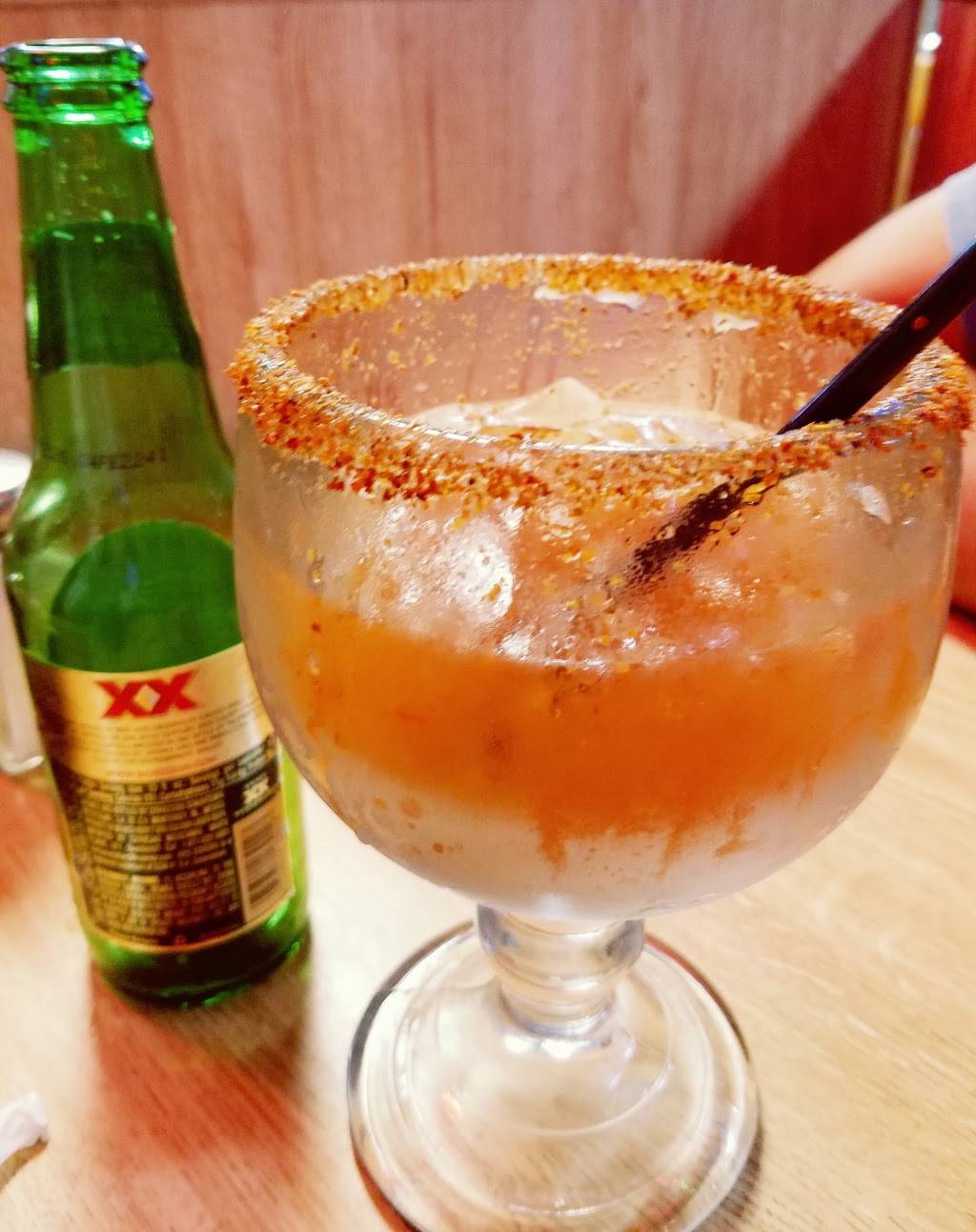 Los Jaliscienses Sports Bar | restaurant | 3501 E Division St, Arlington, TX 76011, USA | 8176403034 OR +1 817-640-3034