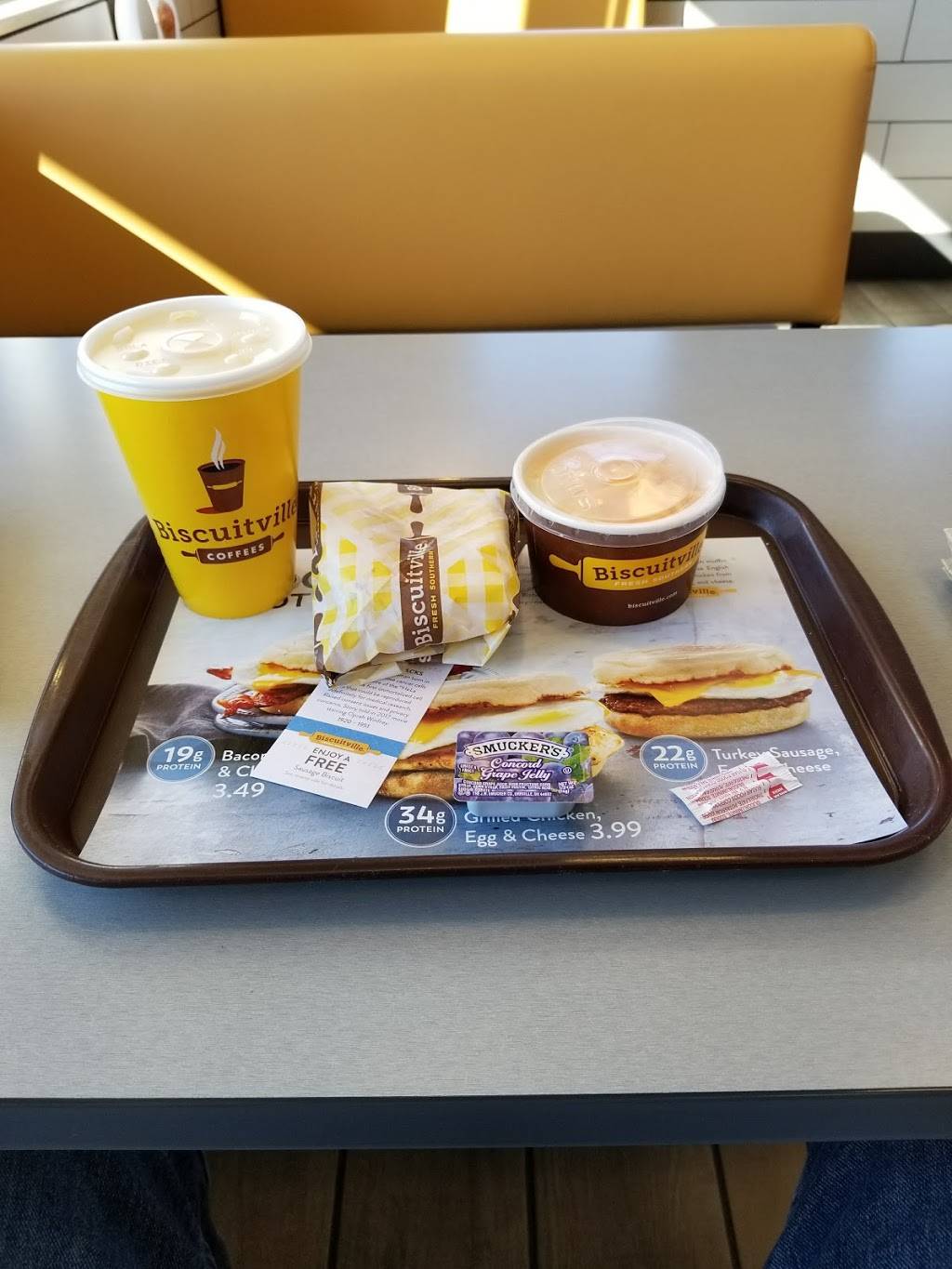 Biscuitville | cafe | 2230 Maple Ave, Burlington, NC 27215, USA | 3362260178 OR +1 336-226-0178