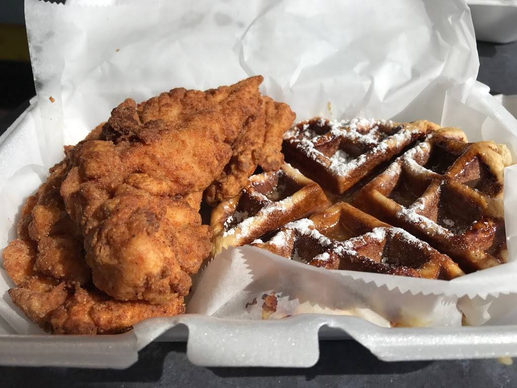 Cheeks Chicken and Waffles | restaurant | 873 King Georges Rd, Fords, NJ 08863, USA | 7324868733 OR +1 732-486-8733