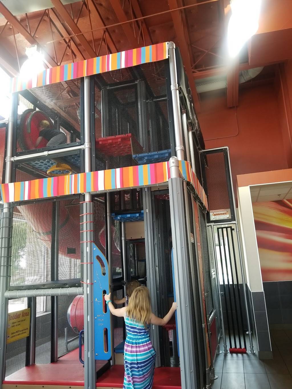 McDonalds | cafe | 5700 Forest Bend Dr, Arlington, TX 76017, USA | 8175720091 OR +1 817-572-0091