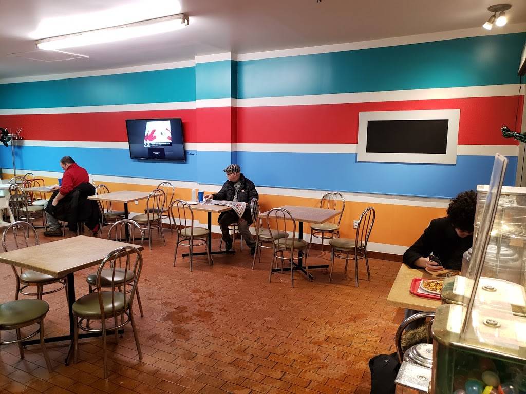 Mon Ami Drive In | restaurant | 11810 Boulevard Langelier, Montréal, QC H1G 3M3, Canada | 5143253651 OR +1 514-325-3651