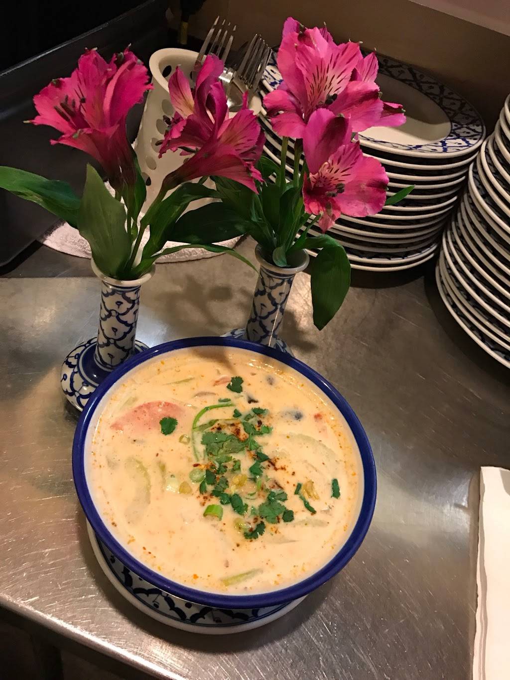 Alaska Taste of Thai | restaurant | 11109 Old Seward Hwy Suite#6, Anchorage, AK 99515, USA | 9073498424 OR +1 907-349-8424