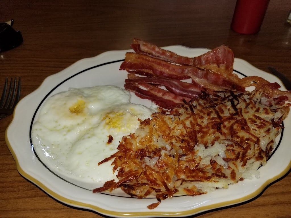 Bobs Cafe | restaurant | 610 5th Ave, Belle Fourche, SD 57717, USA | 6058924298 OR +1 605-892-4298