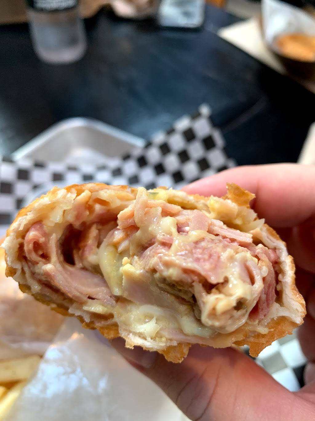 Empamamas | restaurant | 1910 N Ola Ave, Tampa, FL 33602, USA | 8134606213 OR +1 813-460-6213