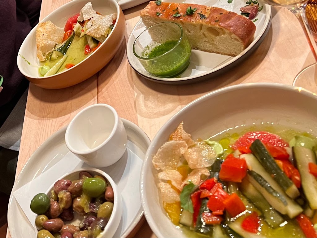 Luma Bar & Eatery | restaurant | 50 E Washington St, Petaluma, CA 94952, USA | 7077725037 OR +1 707-772-5037