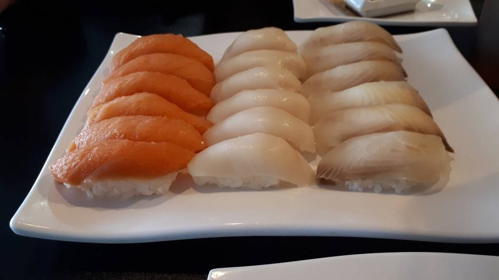 M C Sushi Restaurant | restaurant | 9225 ON-93, Midland, ON L4R 4K4, Canada | 7055266788 OR +1 705-526-6788