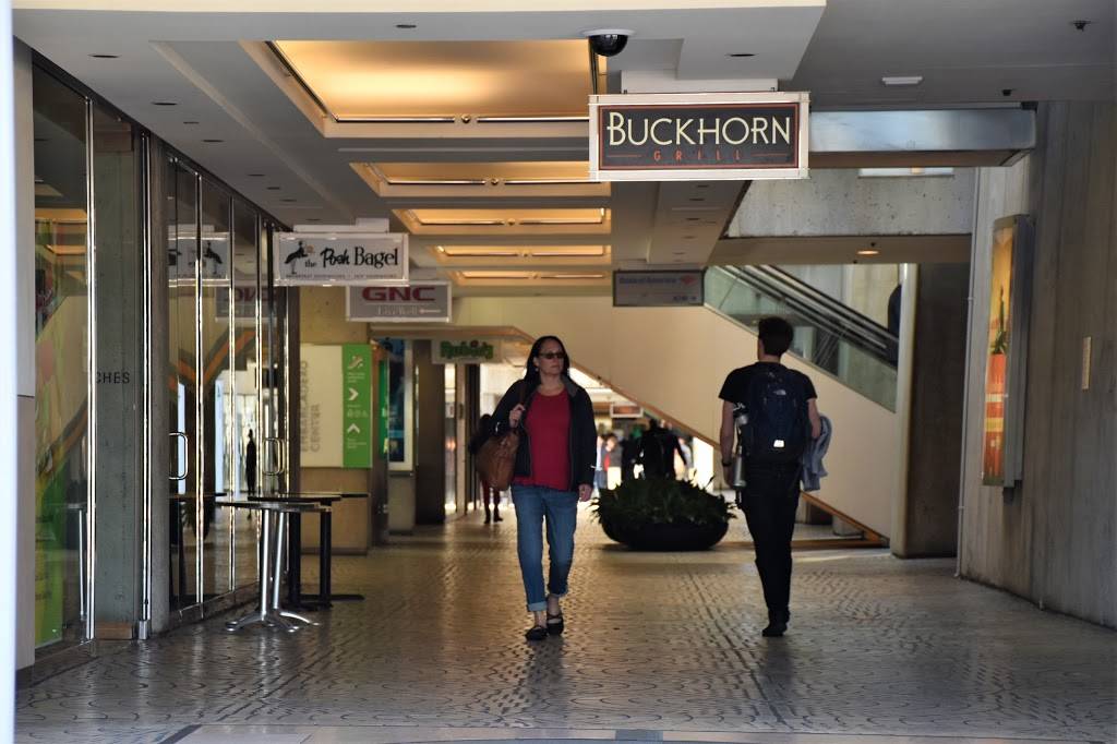 Buckhorn Grill | restaurant | 100 Drumm St, San Francisco, CA 94111, USA | 4159891071 OR +1 415-989-1071