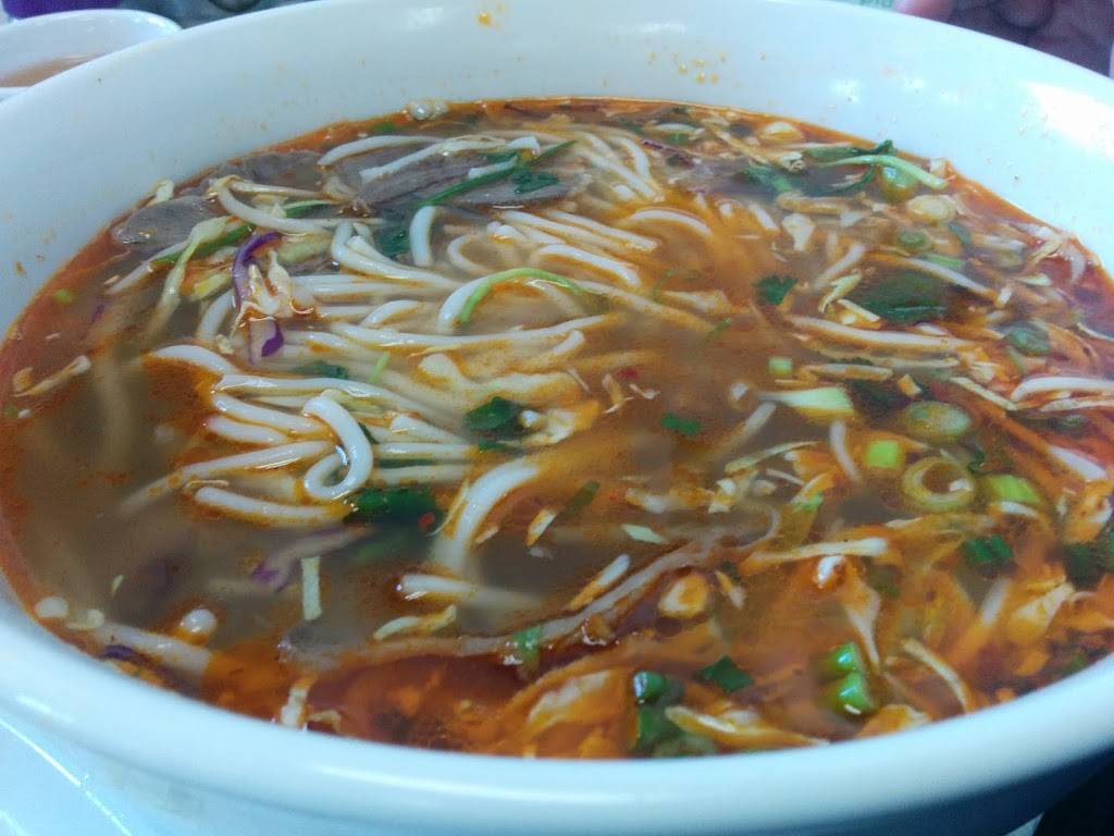 Pho King | restaurant | 638 International Blvd, Oakland, CA 94606, USA | 5102909289 OR +1 510-290-9289