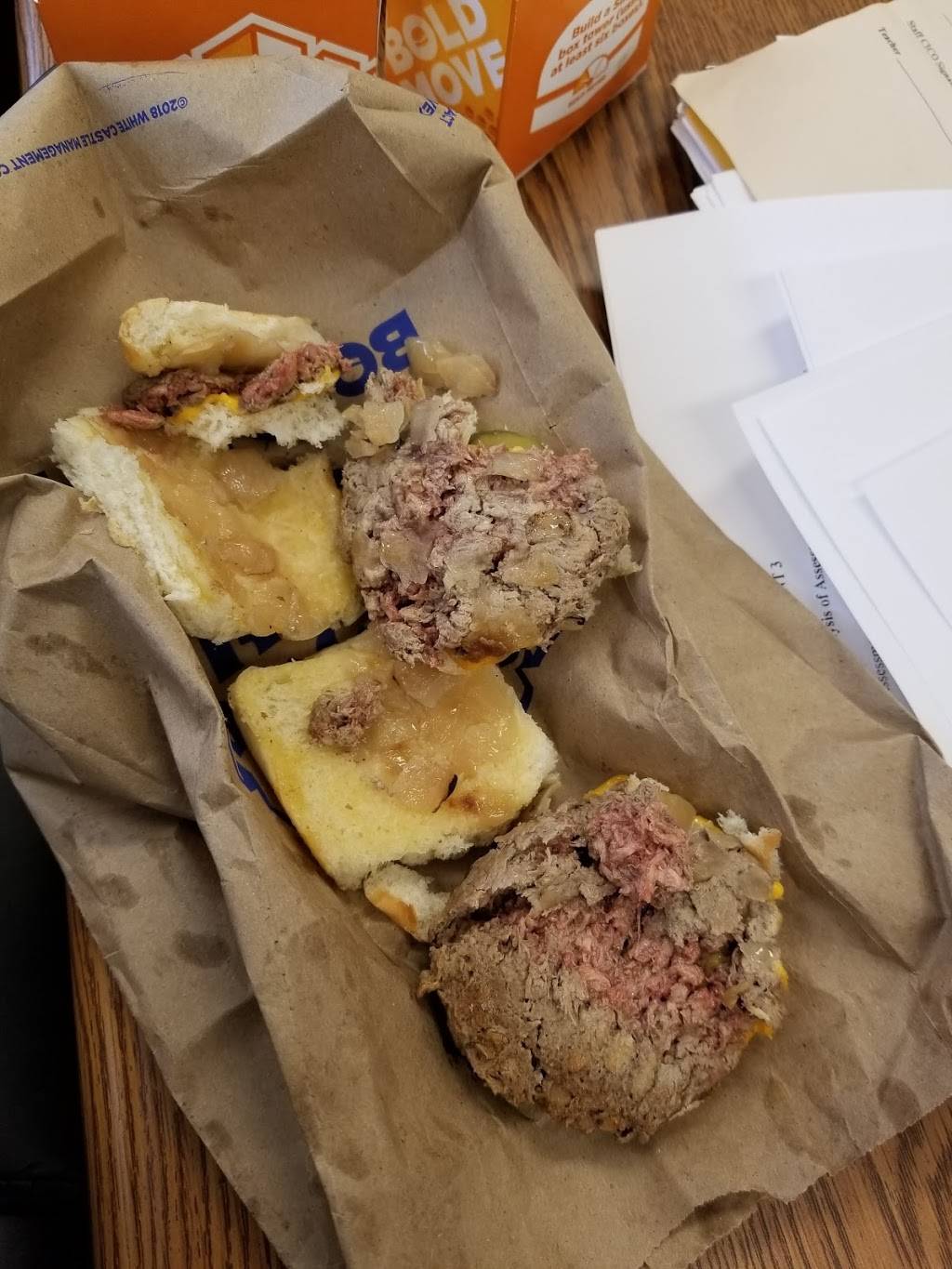 White Castle | restaurant | 701 W 14th St, Chicago Heights, IL 60411, USA | 7084818615 OR +1 708-481-8615