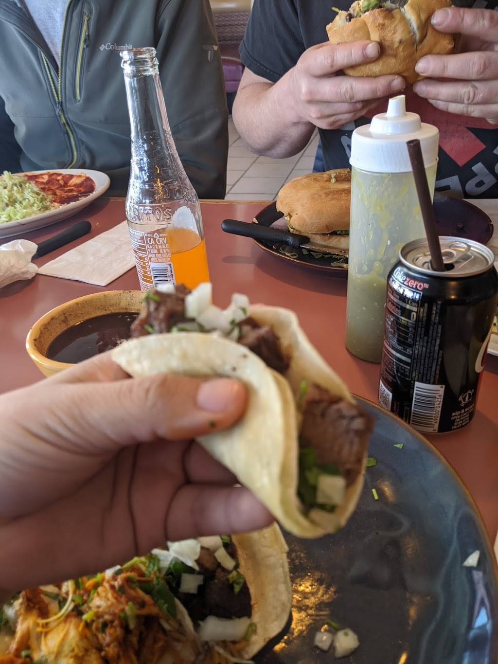 El Catrin | restaurant | 9641 15th Ave SW suite a, Seattle, WA 98106, USA | 2067086341 OR +1 206-708-6341