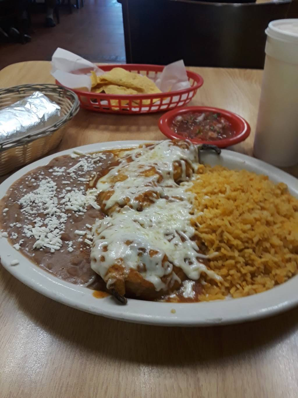 Carlas Bakery & Mexican Food Restaurant Moorpark | cafe | 391 Los Angeles Ave, Moorpark, CA 93021, USA | 8055300972 OR +1 805-530-0972