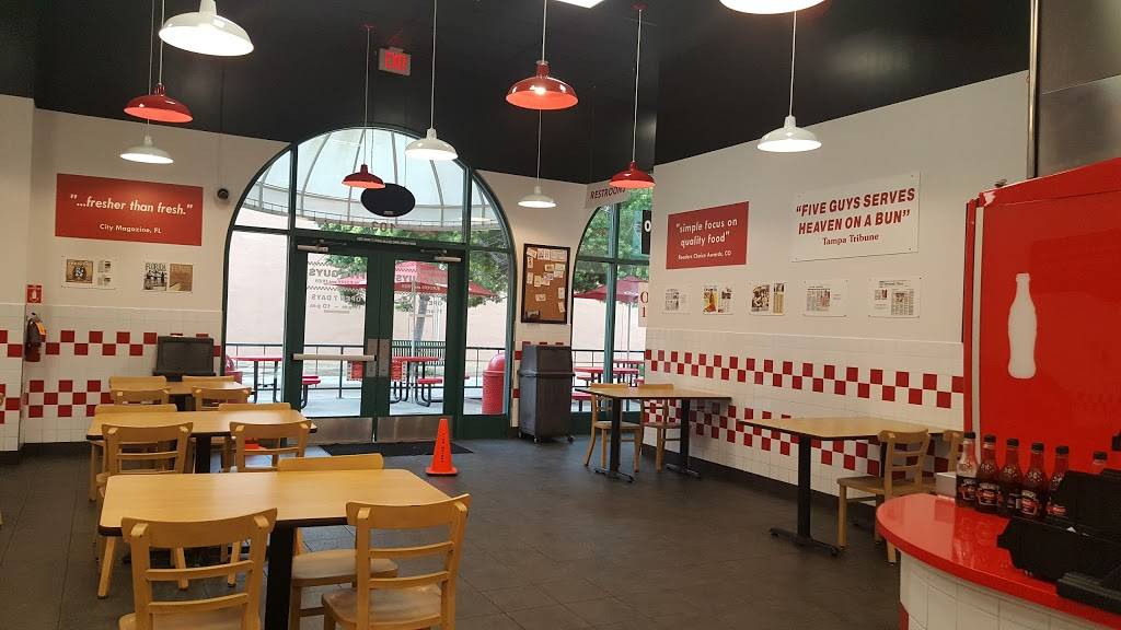 Five Guys | meal takeaway | 2445 Truxtun Rd, San Diego, CA 92106, USA | 6192231679 OR +1 619-223-1679
