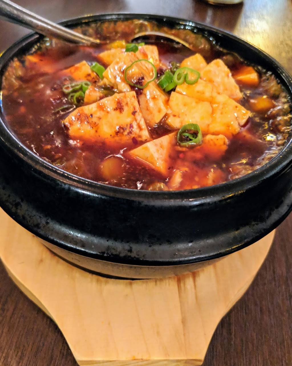 Chamber Red Chinese Bistro | restaurant | 1554 E Main St, St. Charles, IL 60174, USA | 6307975155 OR +1 630-797-5155