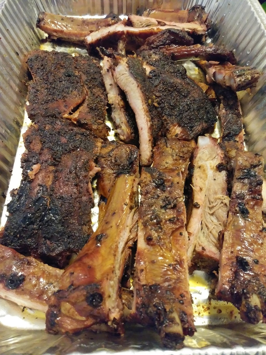Detroit Bbq Company | restaurant | 711 Eight Mile Rd, Ferndale, MI 48220, USA | 5868559012 OR +1 586-855-9012