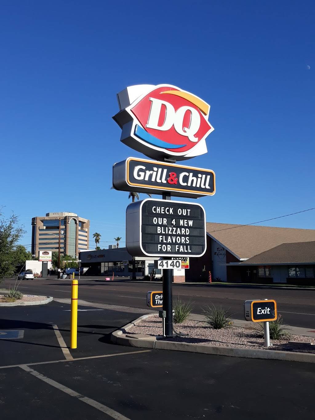 Sonic Drive-In | restaurant | 3330 E Thomas Rd, Phoenix, AZ 85018, USA | 6022240830 OR +1 602-224-0830