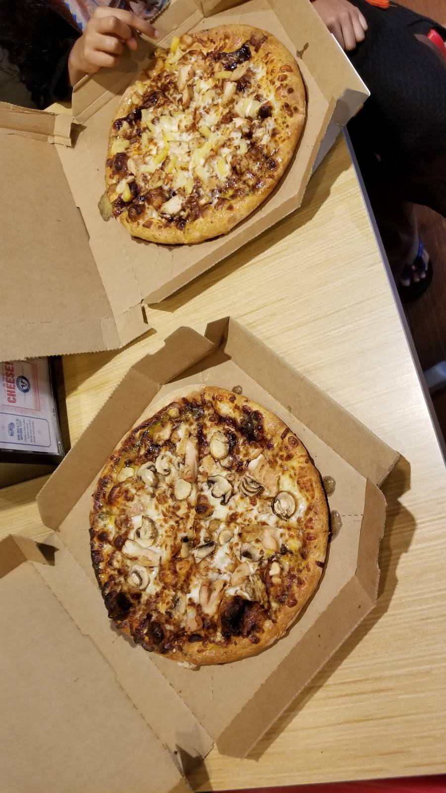 Dominos Pizza | meal delivery | 2042 N Forsyth Rd Ste E, Orlando, FL 32807, USA | 4076778686 OR +1 407-677-8686