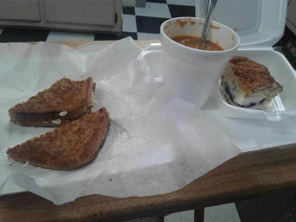 Hole in the Wall Sandwich shop | restaurant | 10 W Main St, Ardmore, OK 73401, USA | 5806505131 OR +1 580-650-5131