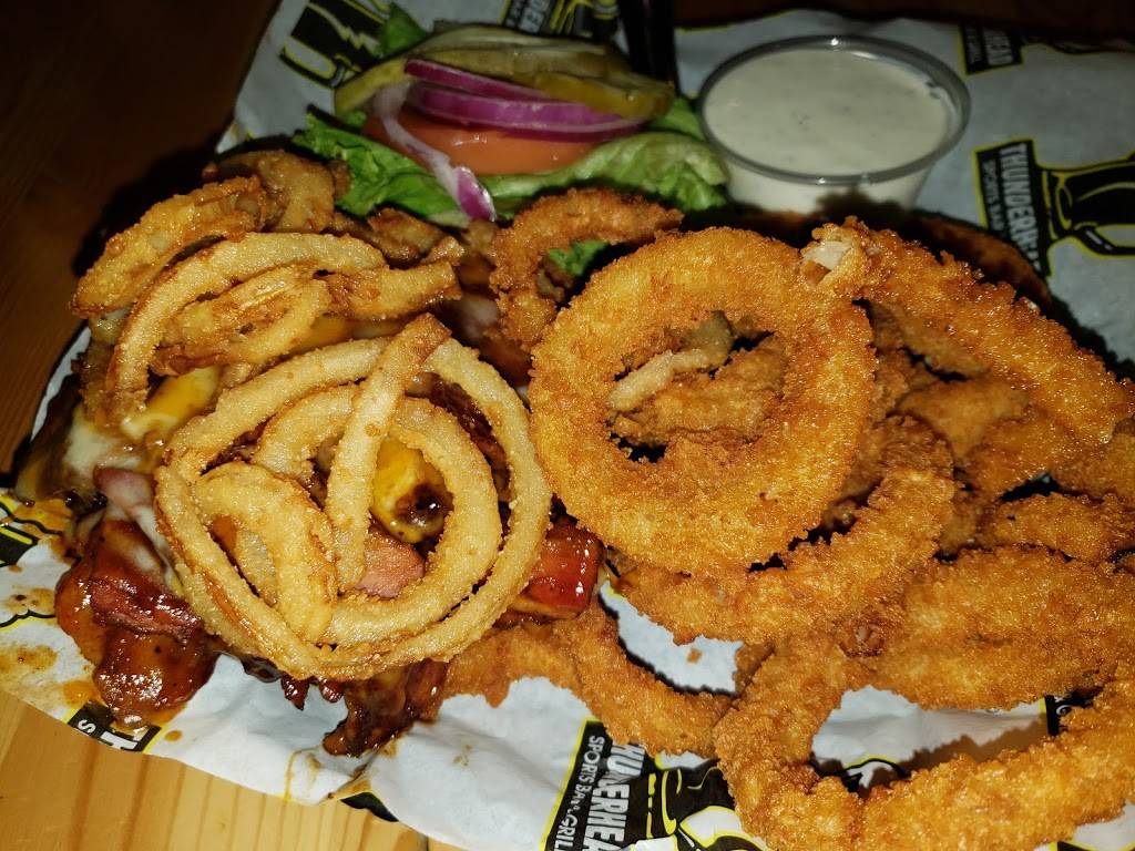 Thunderhead Sports Bar & Grill | restaurant | 1325 SW Oralabor Rd, Ankeny, IA 50023, USA | 5152891578 OR +1 515-289-1578