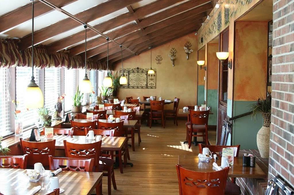 Rise n Dine Pancake Cafe | bakery | 102 S Milwaukee Ave, Wheeling, IL 60090, USA | 8475414900 OR +1 847-541-4900