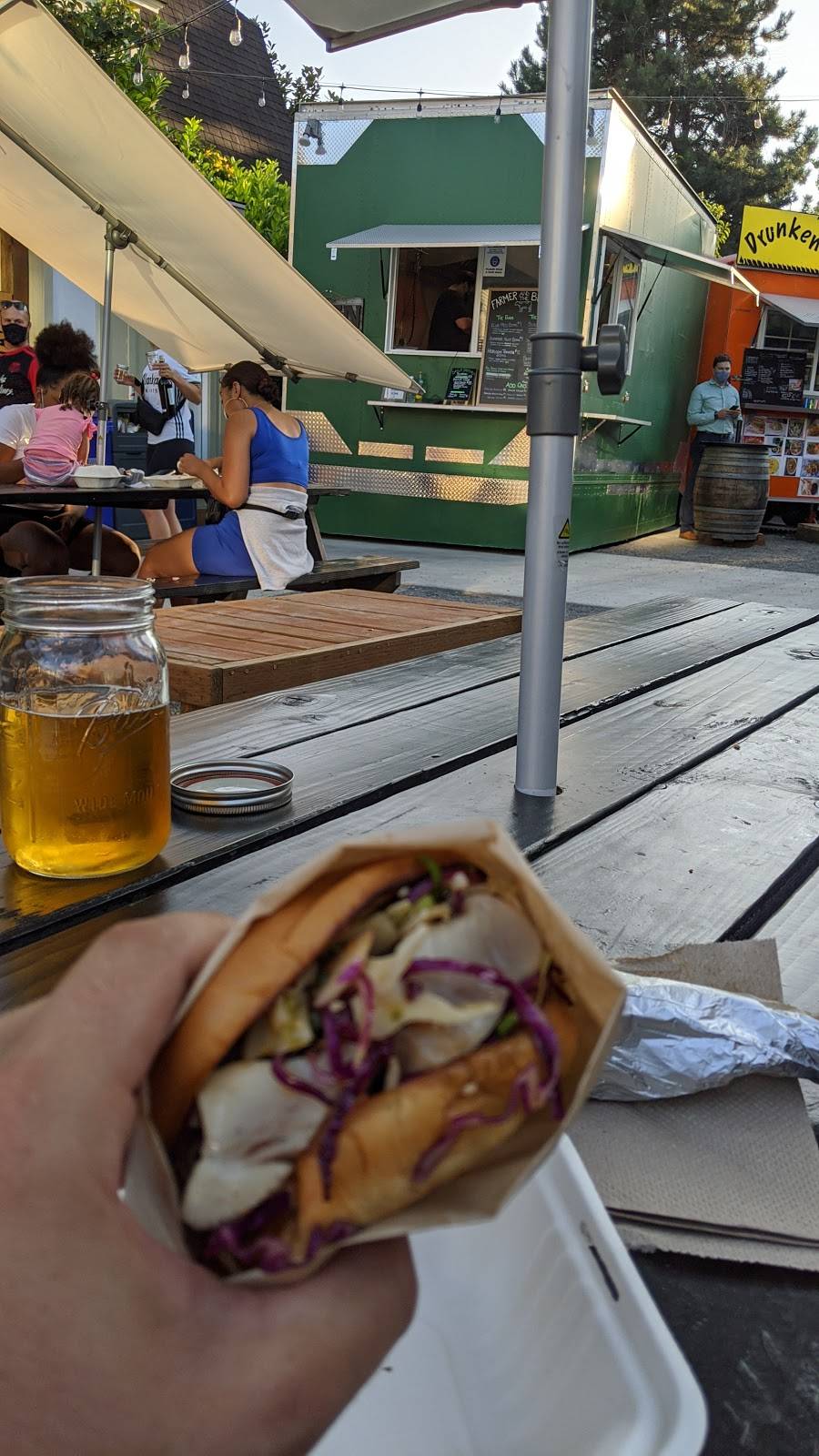 Farmer And The Beast | restaurant | 1845 NW 23rd Pl, Portland, OR 97210, USA | 9713190656 OR +1 971-319-0656