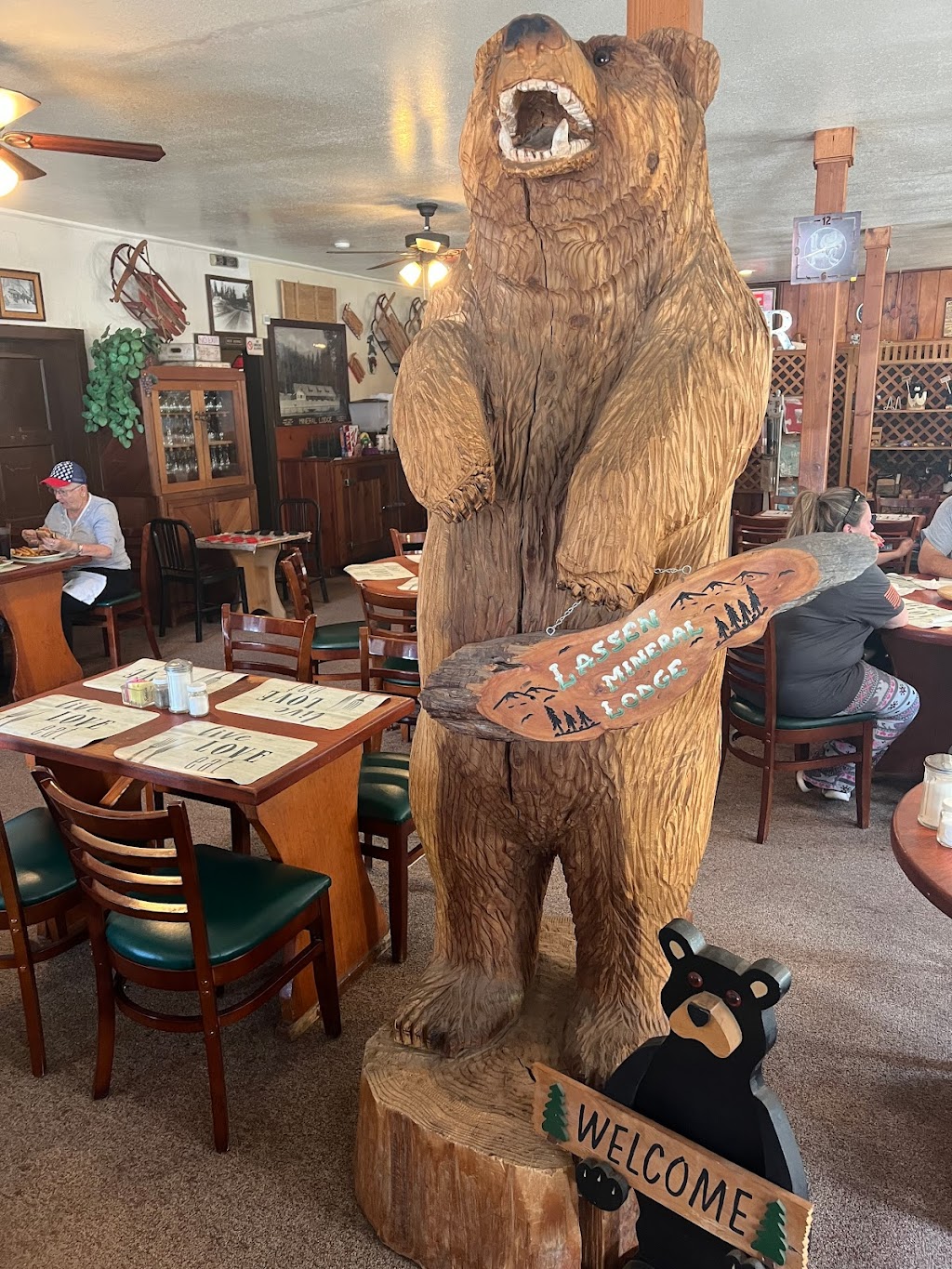 Lassen Mineral Lodge | Restaurant & Saloon | restaurant | 38348 Hwy 36 E, Mineral, CA 96063, USA | 5305954422 OR +1 530-595-4422