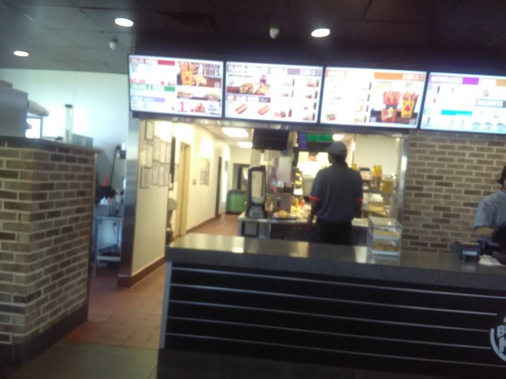 Burger King | restaurant | 5575 Peterson Ln, Dallas, TX 75240, USA | 9729800655 OR +1 972-980-0655