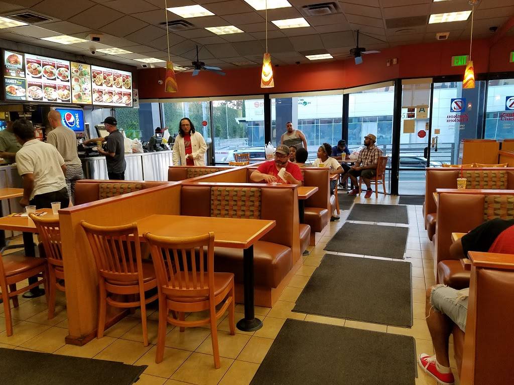 Zankou Chicken | restaurant | 5658 Sepulveda Blvd #103, Van Nuys, CA 91411, USA | 8187810615 OR +1 818-781-0615