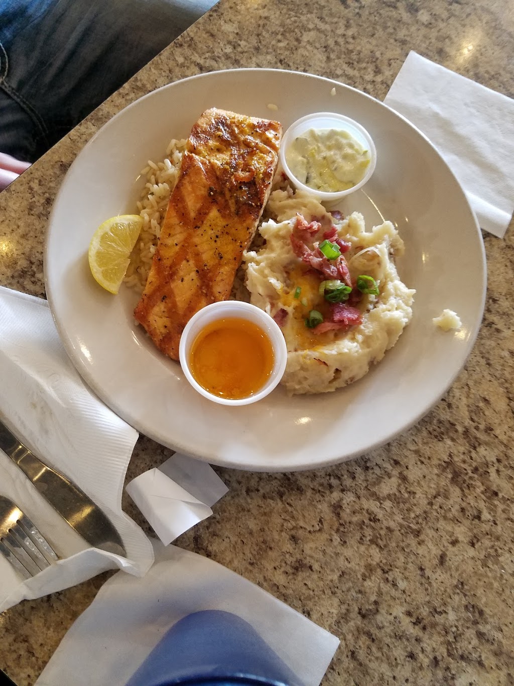 Kitchen Pass Restaurant & Bar | restaurant | 1711 Main St, Parsons, KS 67357, USA | 6204211907 OR +1 620-421-1907