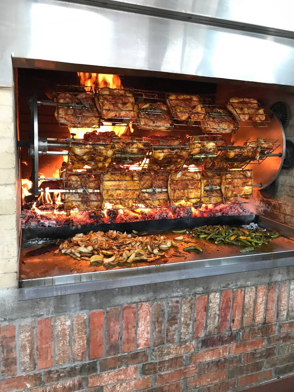 La Pullita Pollos | restaurant | 2319 W Walnut St, Garland, TX 75042, USA | 4695735174 OR +1 469-573-5174