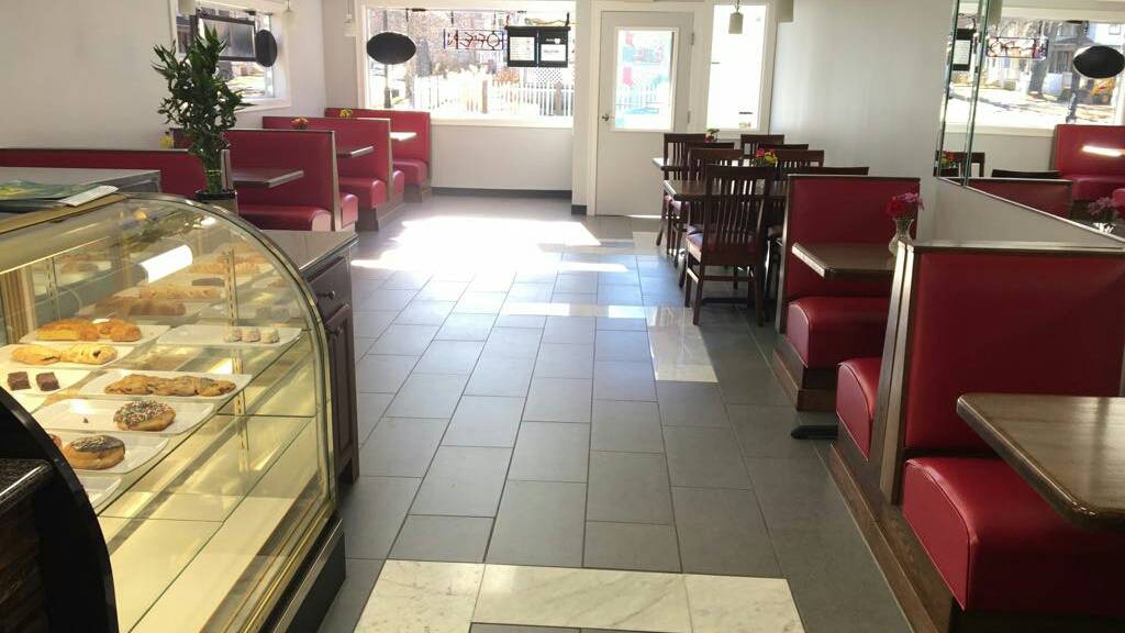 Hola Restaurant | restaurant | 455 Belmont Ave, Springfield, MA 01108, USA | 4132731394 OR +1 413-273-1394