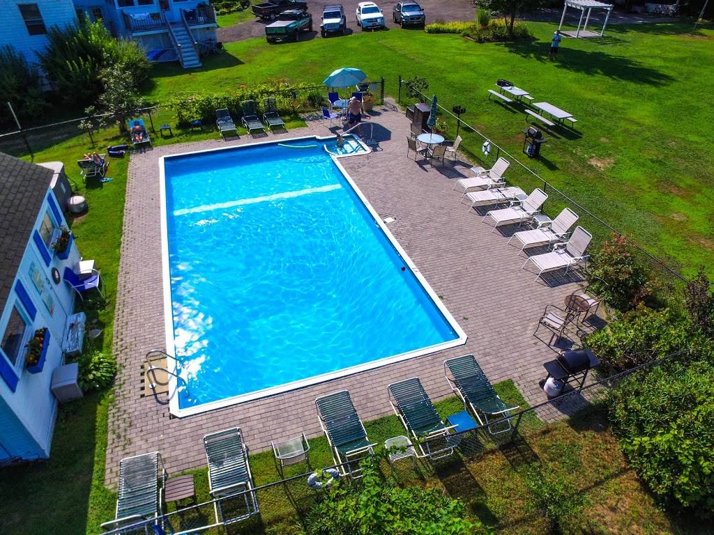 Ocean Woods Resort | restaurant | 71 Dyke Rd, Kennebunkport, ME 04046, USA | 2079671928 OR +1 207-967-1928