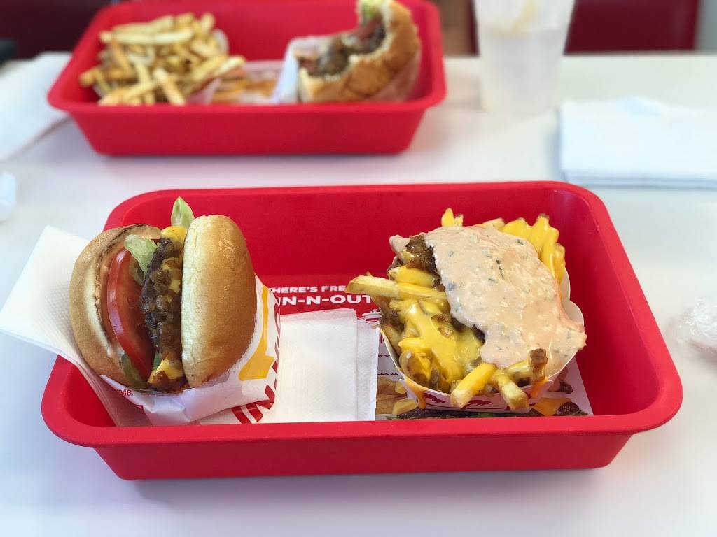 In-N-Out Burger | restaurant | 2700 Guadalupe St, Austin, TX 78705, USA | 8007861000 OR +1 800-786-1000