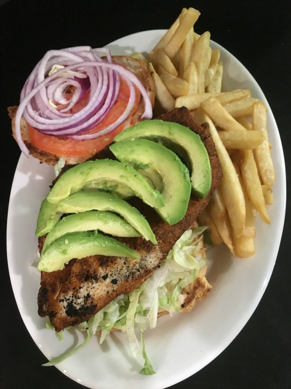 The Broadway Grill & Brewery | restaurant | 1700 NE Broadway St, Portland, OR 97232, USA | 5032844460 OR +1 503-284-4460