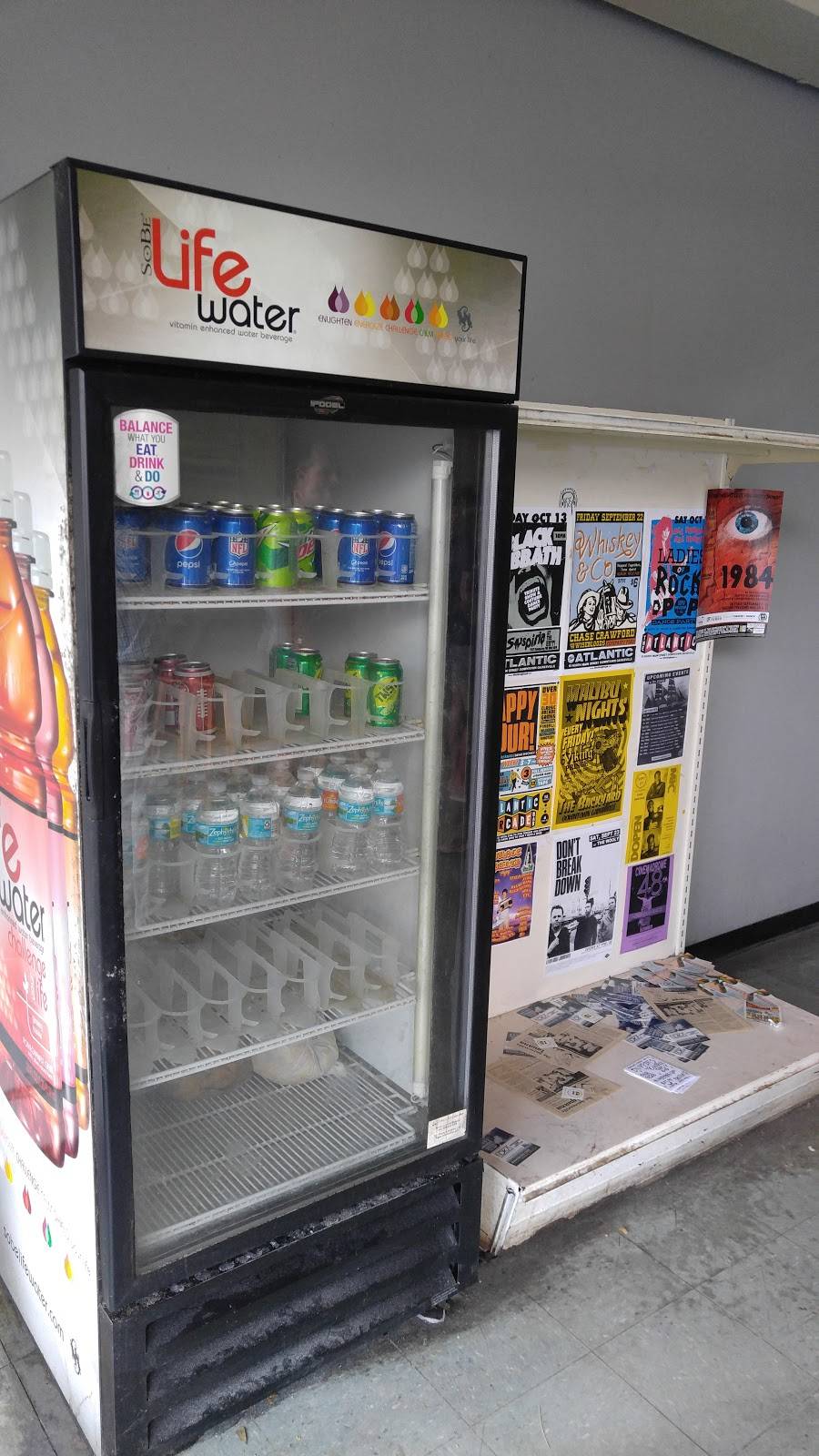 Caribbean Spice | restaurant | 1310 NW 23rd Ave, Gainesville, FL 32605, USA | 3523772712 OR +1 352-377-2712