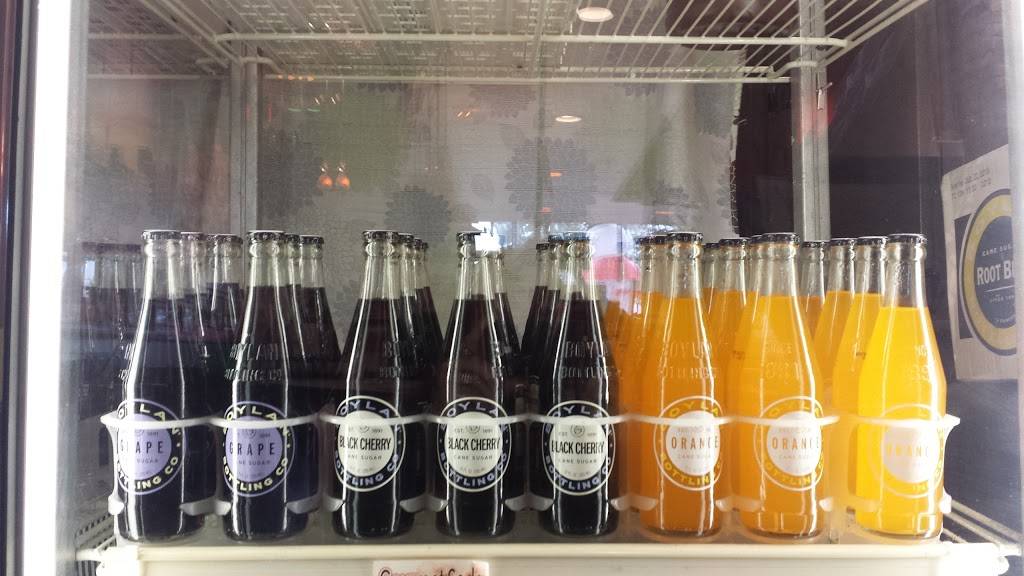 M.C.s Brooklyn Pizzeria | restaurant | 8086 W Bowles Ave, Littleton, CO 80123, USA | 3037638299 OR +1 303-763-8299